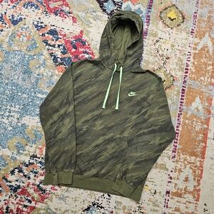 Nike Club Fleece Camo Drawstring Hoodie Mens Medium Green Camouflage Sweatshirt